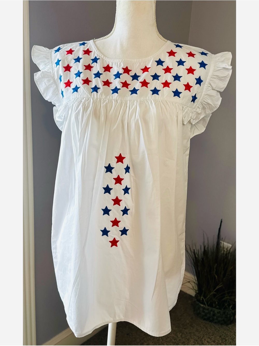 Patriotic Embroidered Star Flutter Sleeve Top
Size Medium